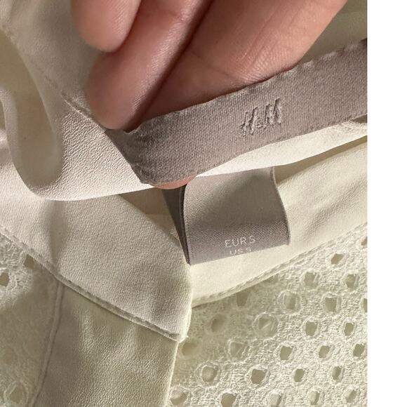 H&M white long sleeves hidden button tunic blouse size Small - Picture 3 of 16